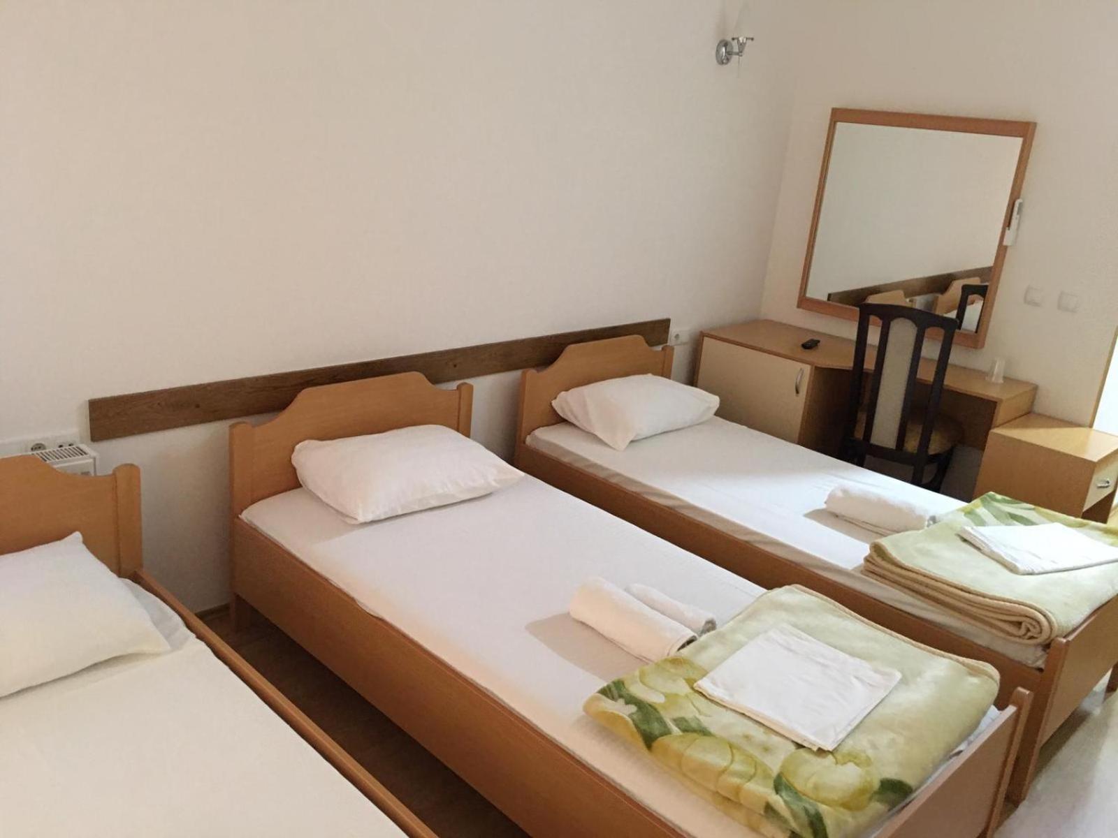 Hotel Diplomat Струга Екстериор снимка